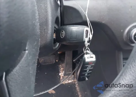 2018 Kia Sportage Lx z USA, uszkodzony, nr VIN KNDPM3AC8J7487003